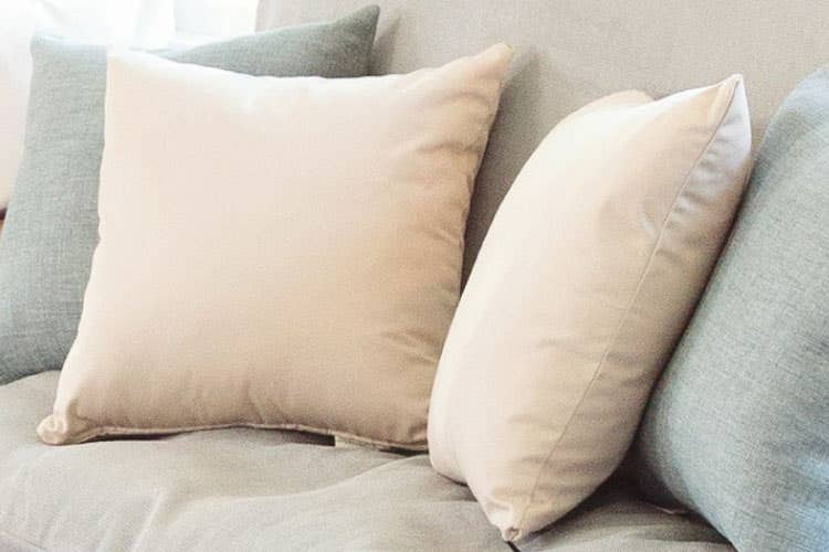 Pillowtex polyester discount fiber pillows