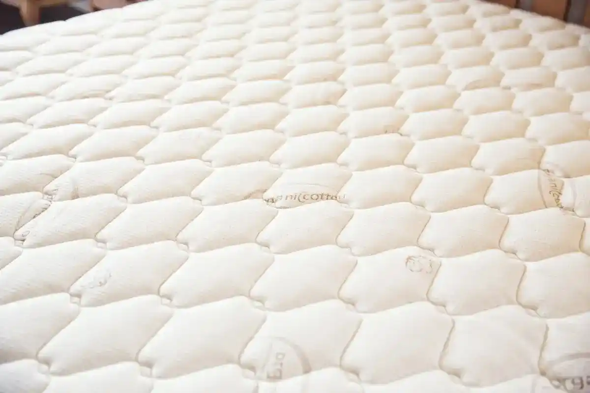 What Is A Non Tufted Mattress?