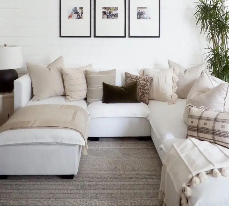 how to decorate a coastal living room