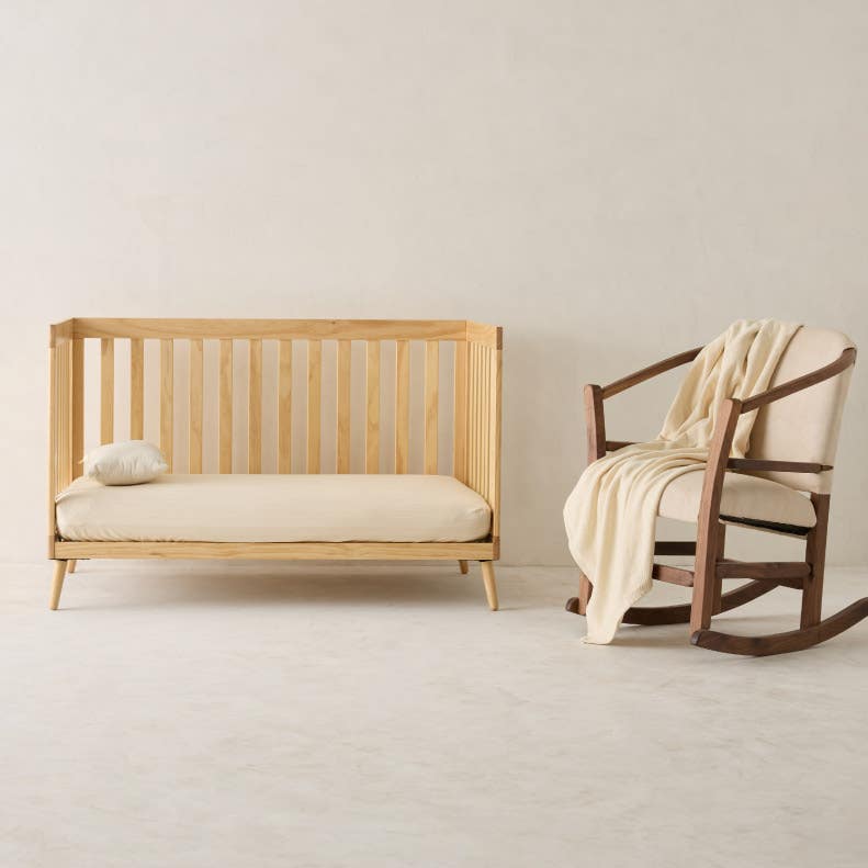 Parents Love Essex Natural Crib 4-in-1